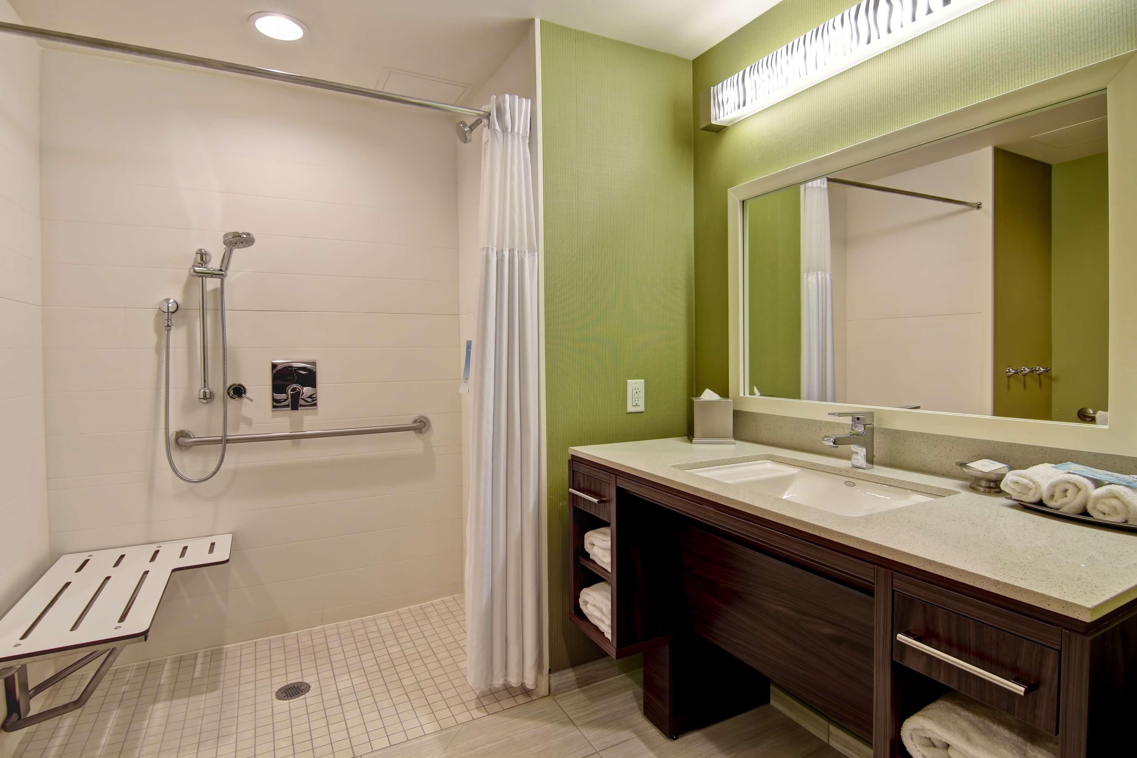 Home2 Suites By Hilton West Edmonton Bagian luar foto