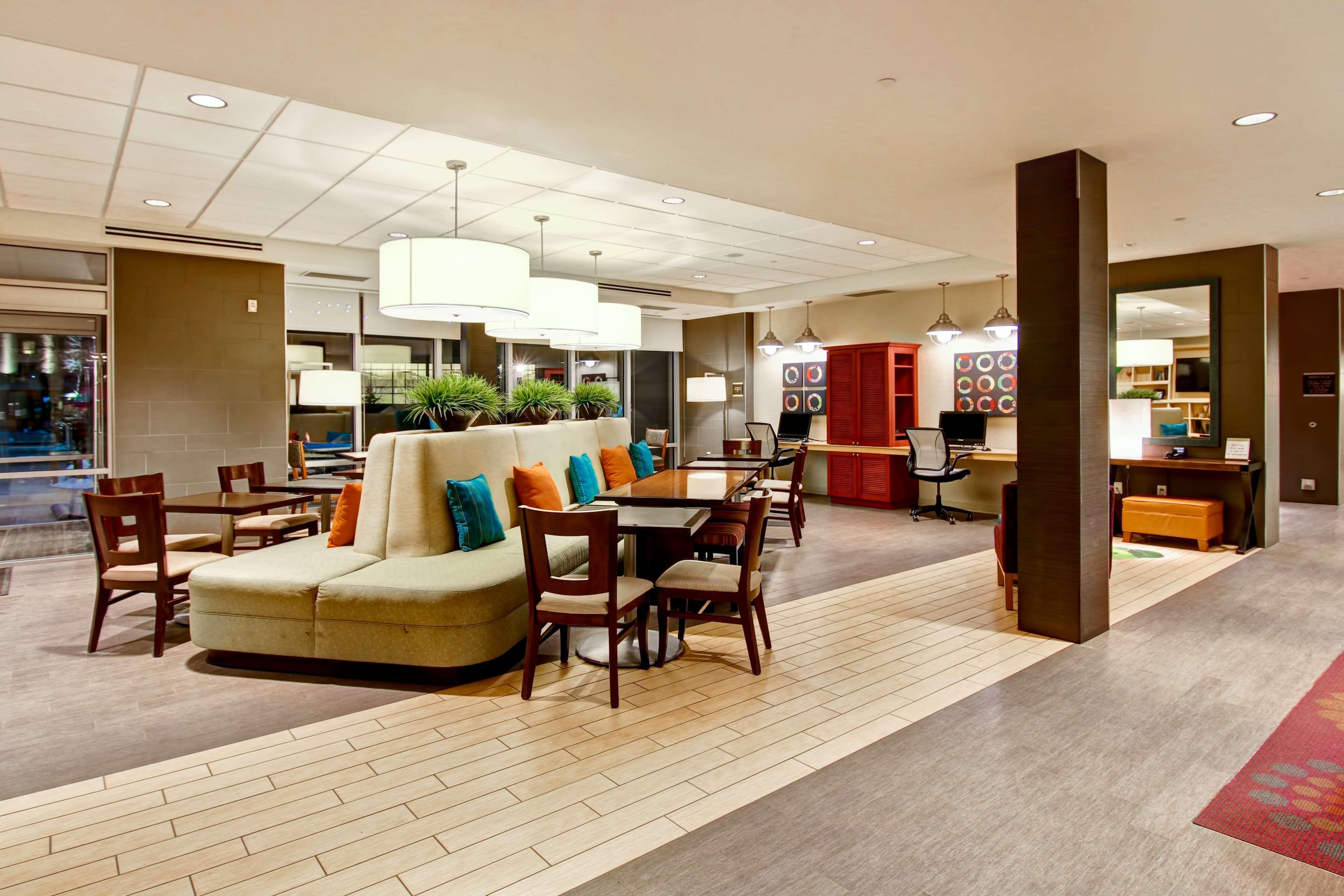 Home2 Suites By Hilton West Edmonton Bagian luar foto