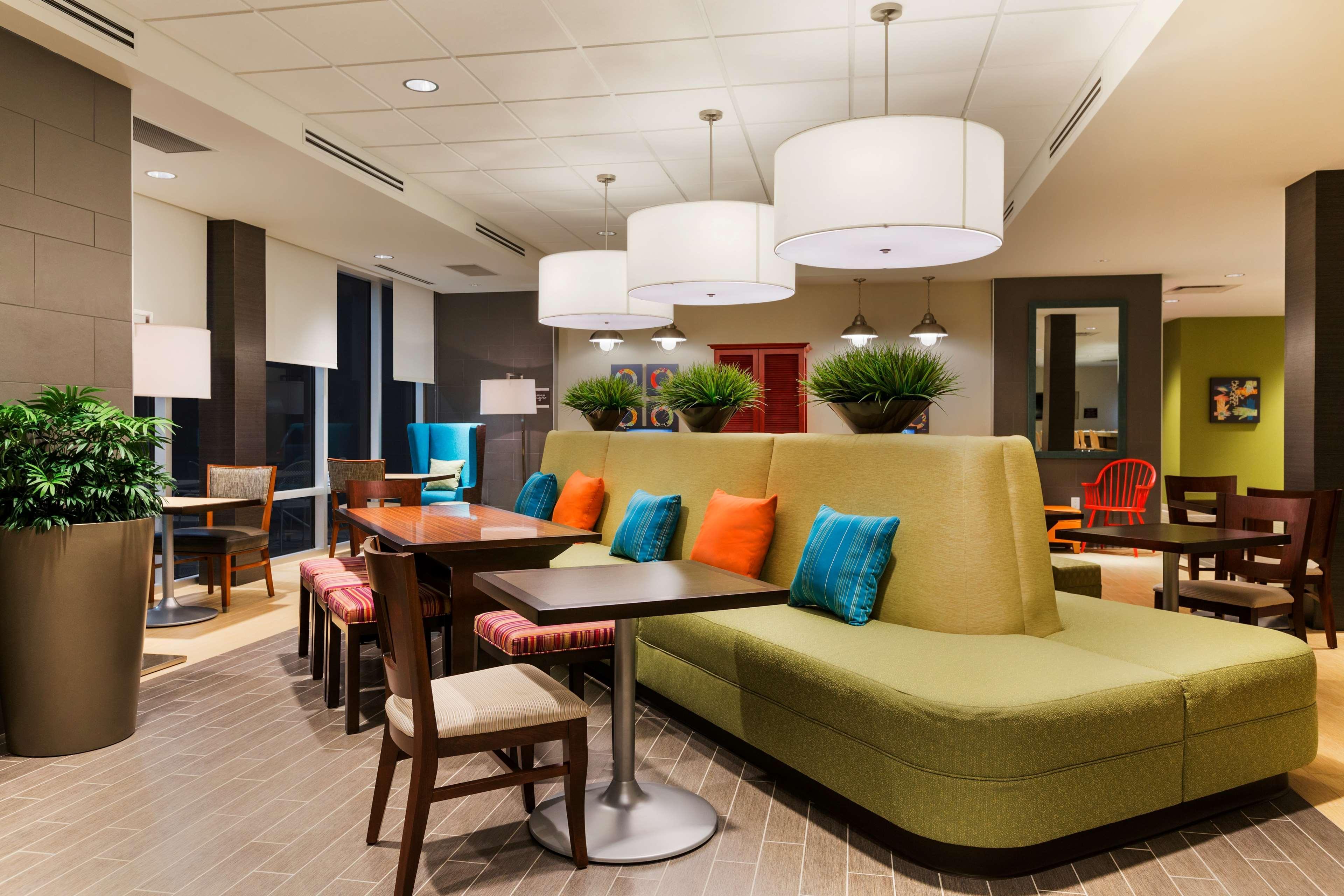 Home2 Suites By Hilton West Edmonton Bagian luar foto