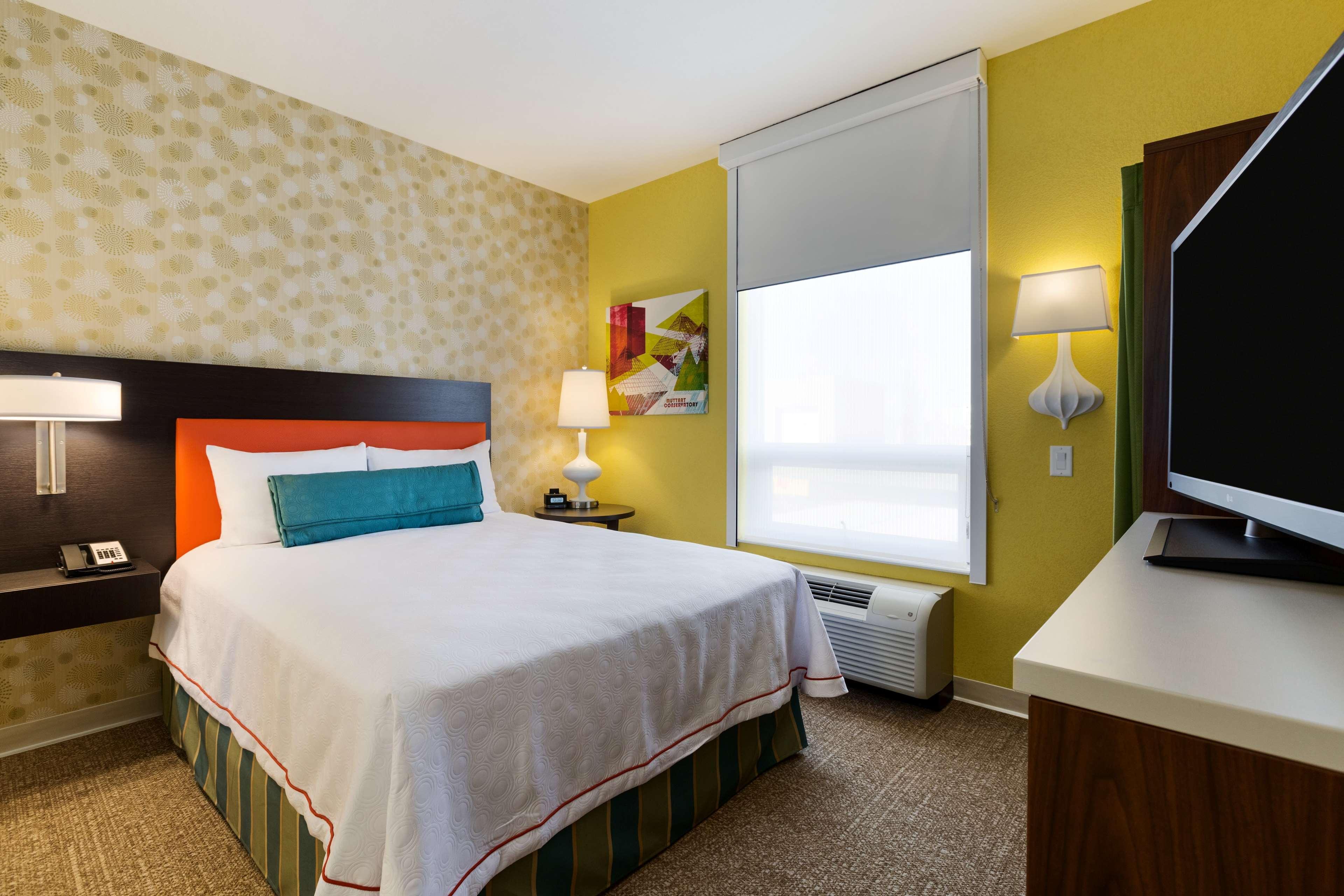 Home2 Suites By Hilton West Edmonton Bagian luar foto