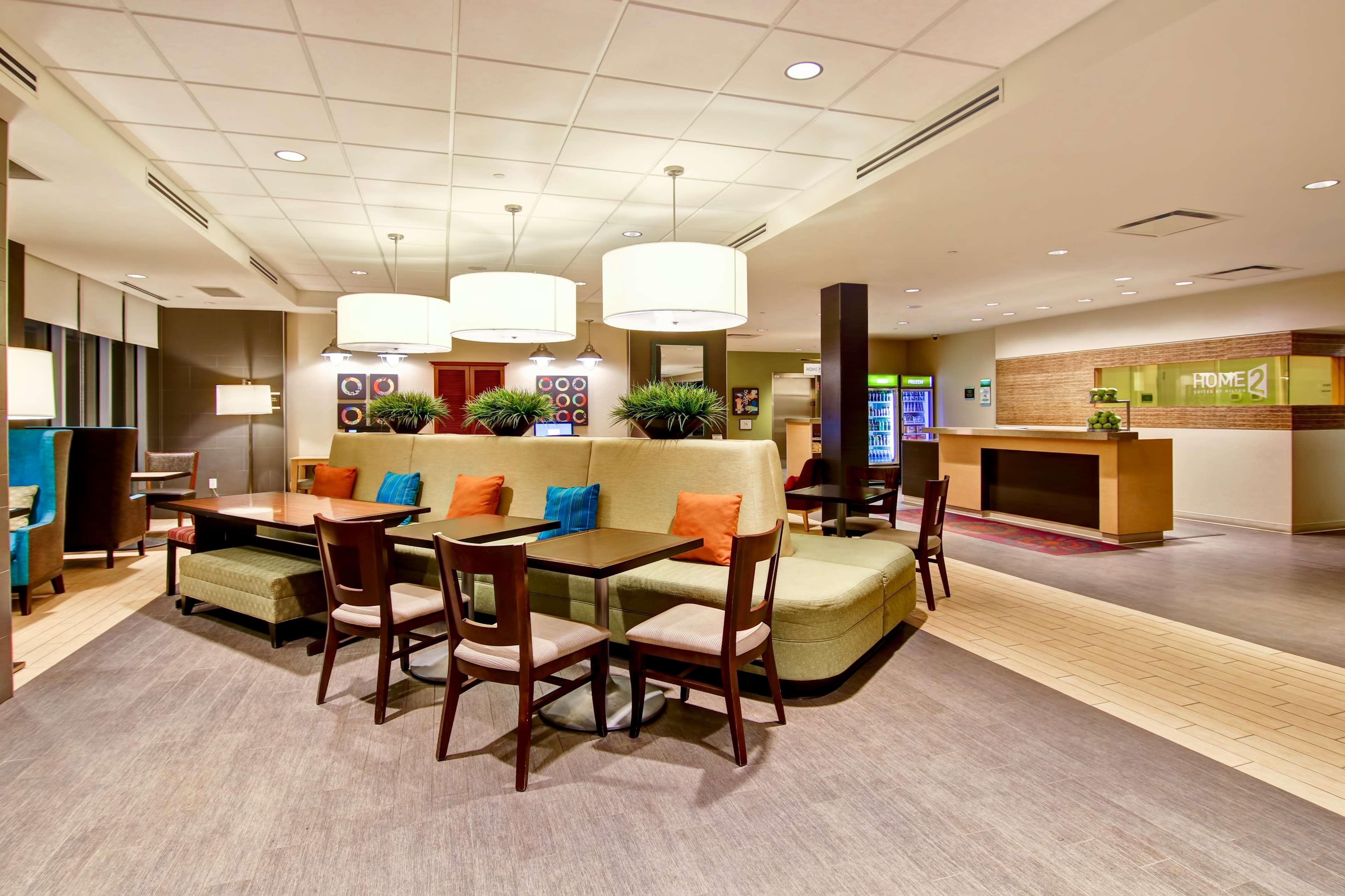 Home2 Suites By Hilton West Edmonton Bagian luar foto
