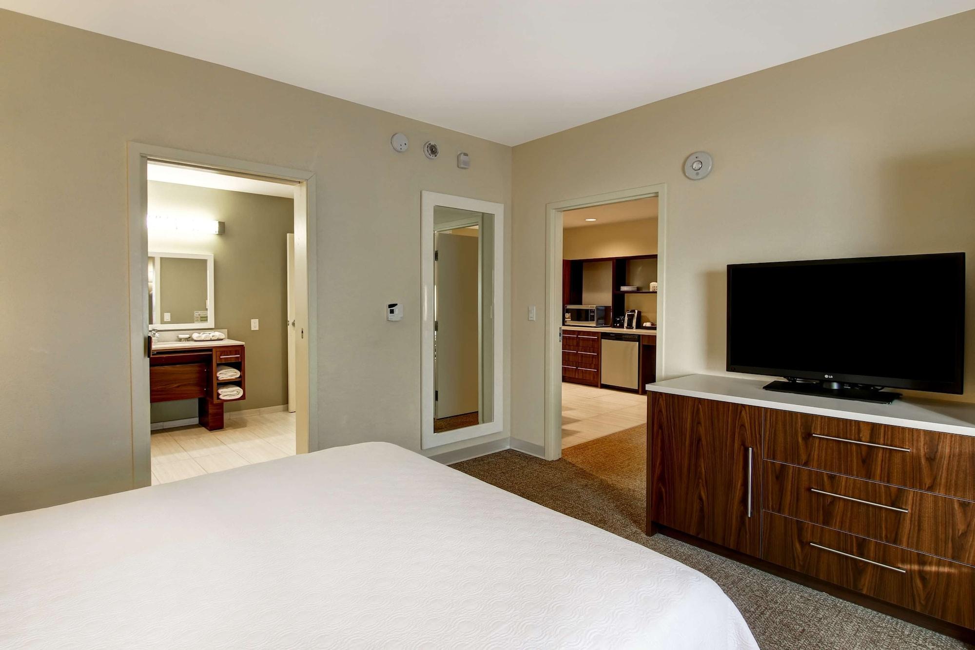 Home2 Suites By Hilton West Edmonton Bagian luar foto